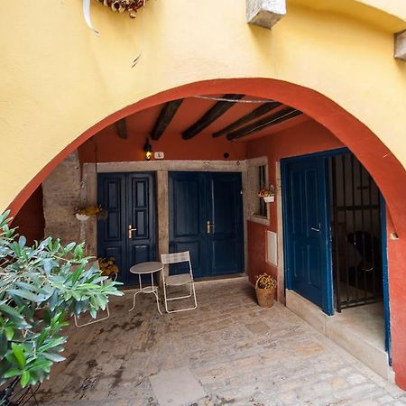 Apartments I Volti ロヴィニ 部屋 写真